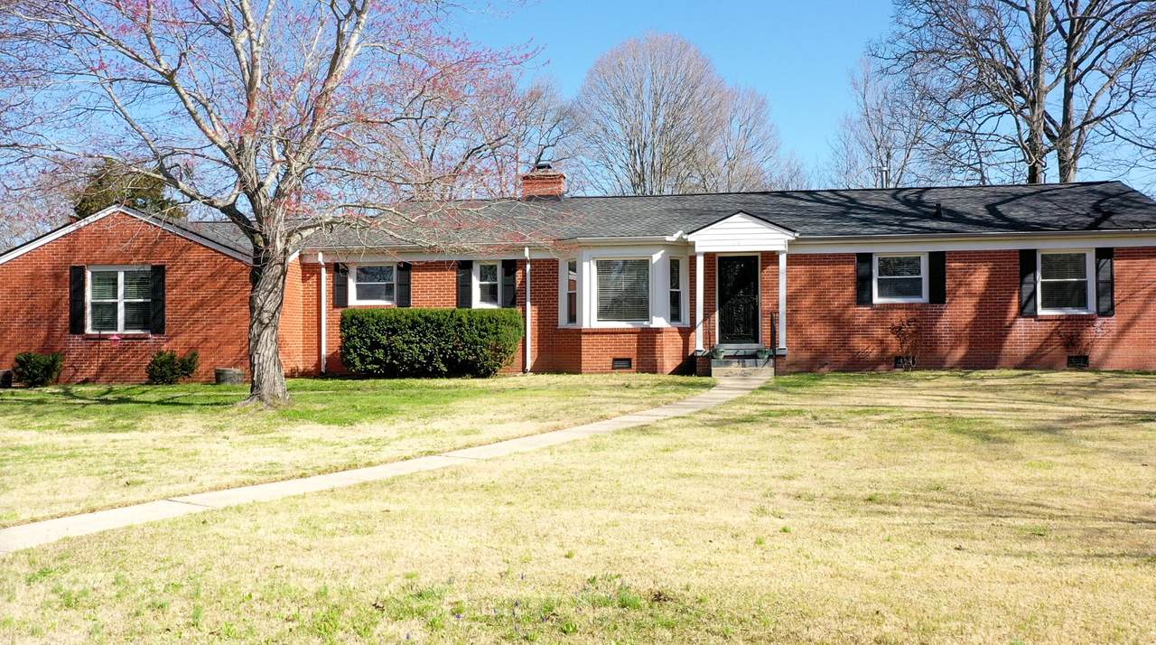 110 Red Bud Ln - Photo 1
