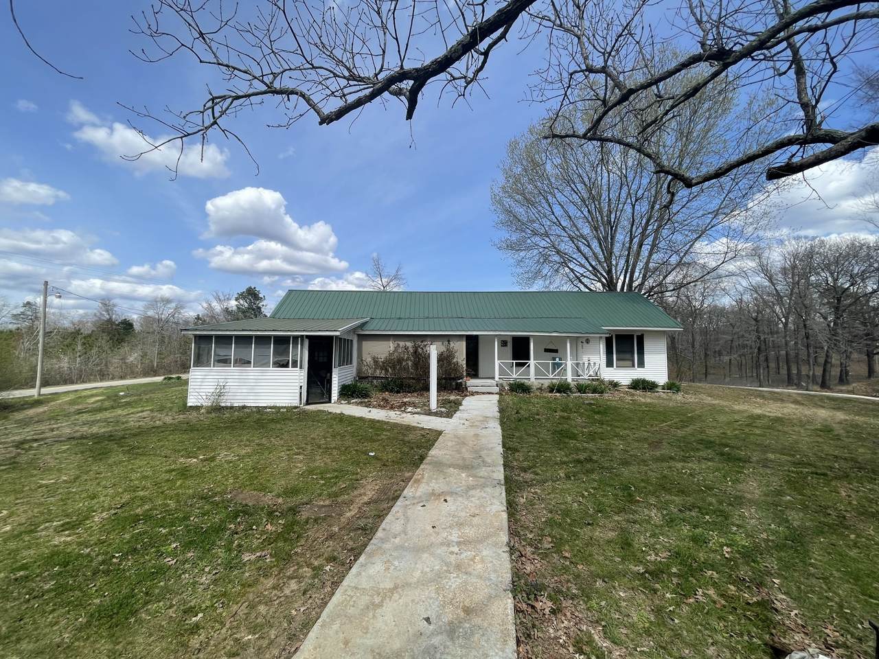 2125 Cypress Rd - Photo 1