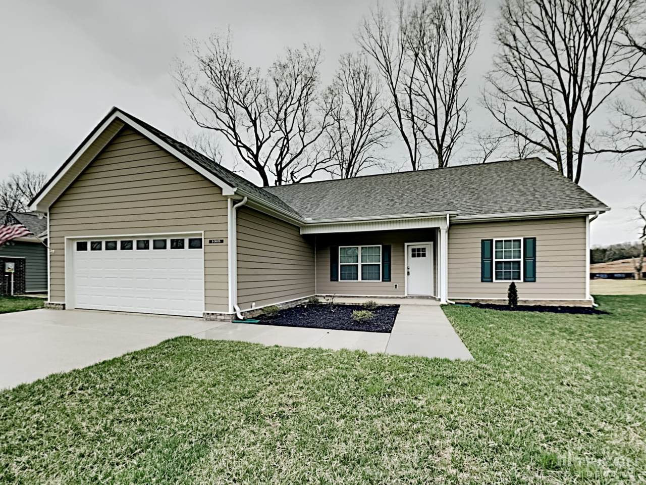 1005 Cyril Dr - Photo 1