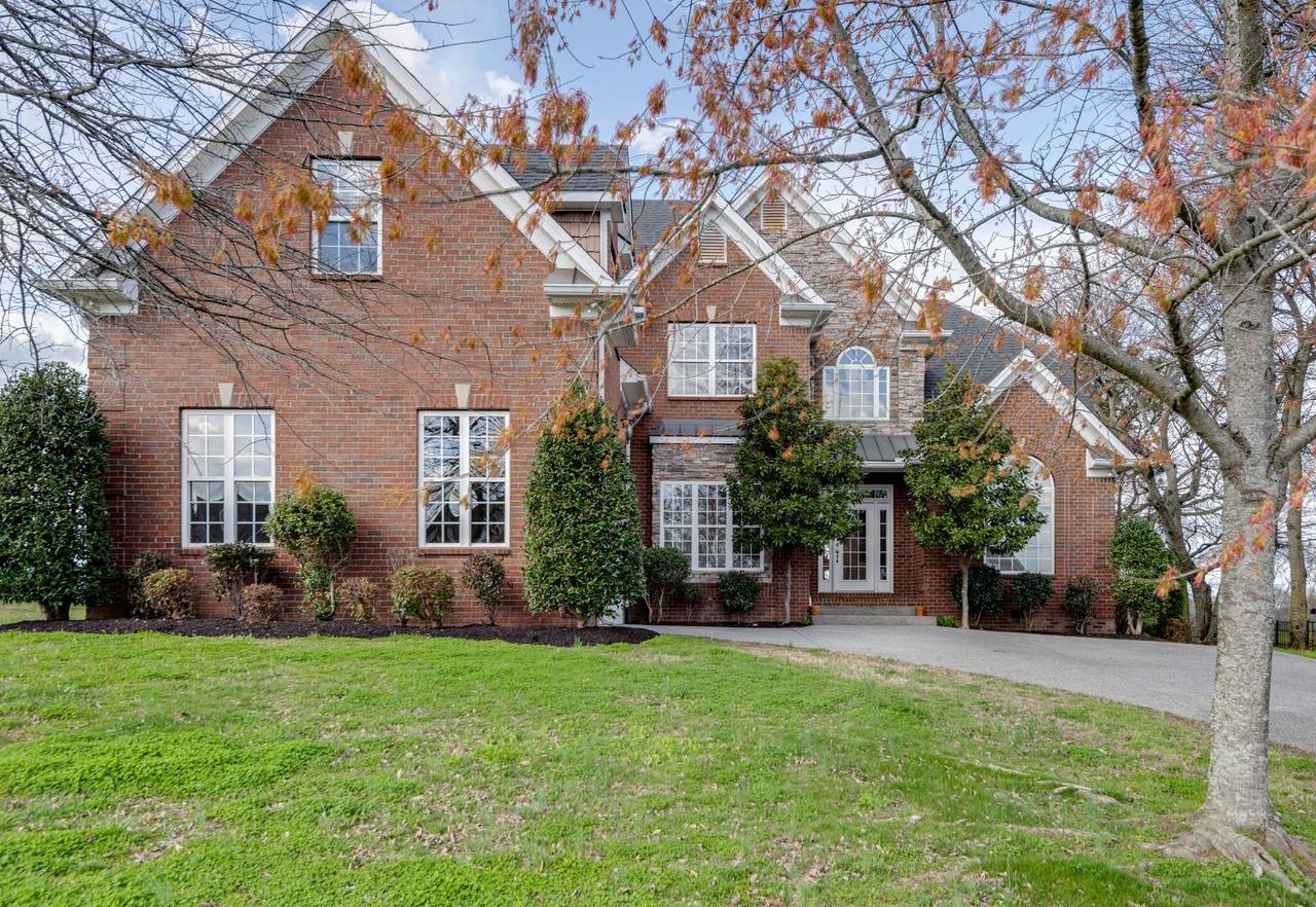1508 Charleston Park Dr - Photo 1
