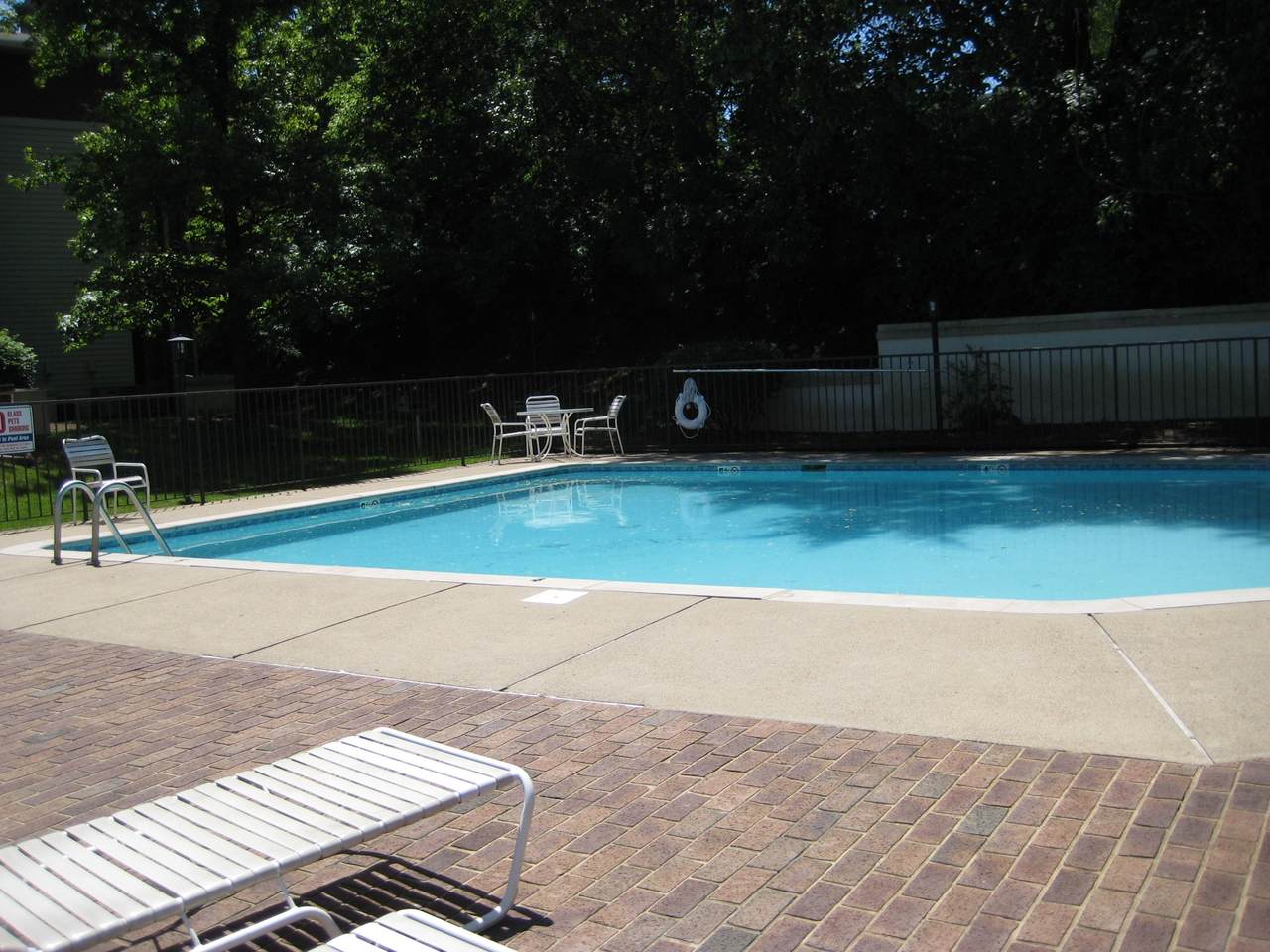 283 Hillsboro Pl - Photo 1