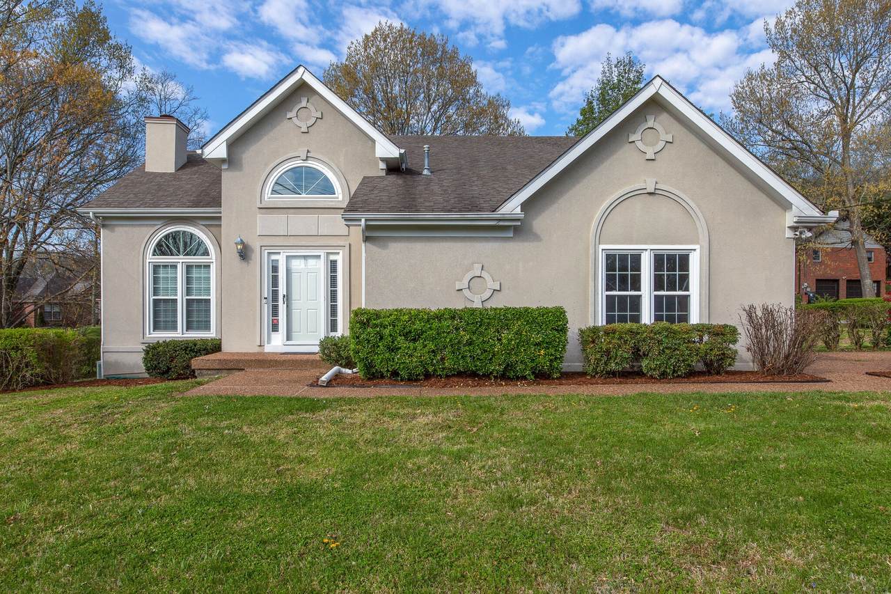 6849 Collinswood Dr - Photo 1