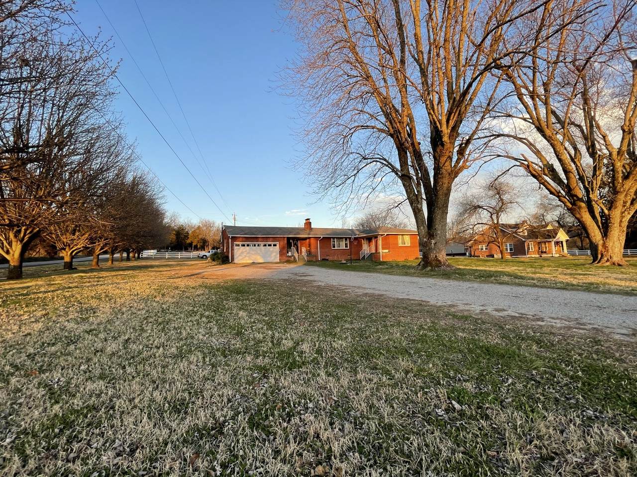 4001 Sparta Pike - Photo 1