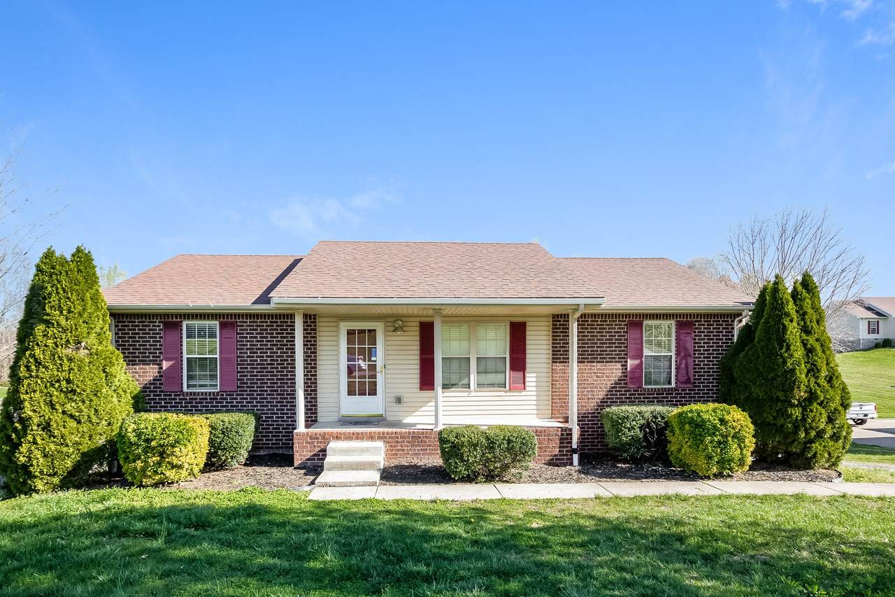1079 Heatherwood Rd - Photo 1