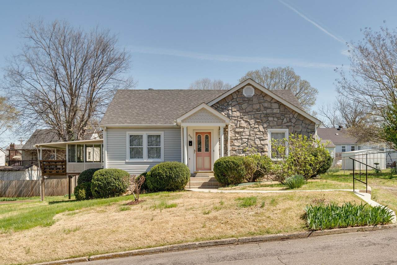 800 Locust St - Photo 1
