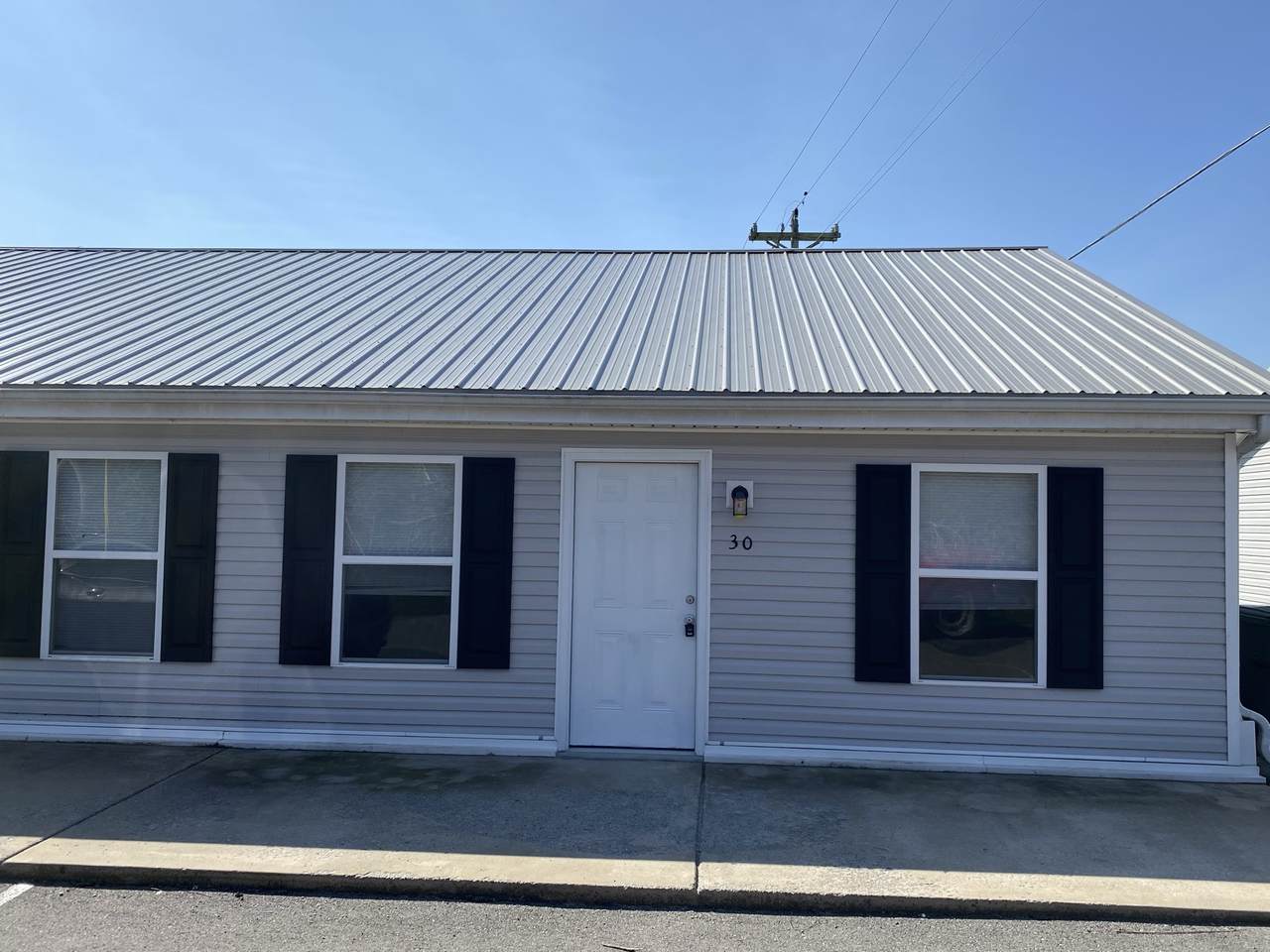 715 Dylan Ln - Photo 1