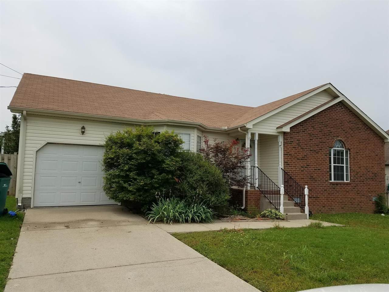 914 Tal Ln - Photo 1