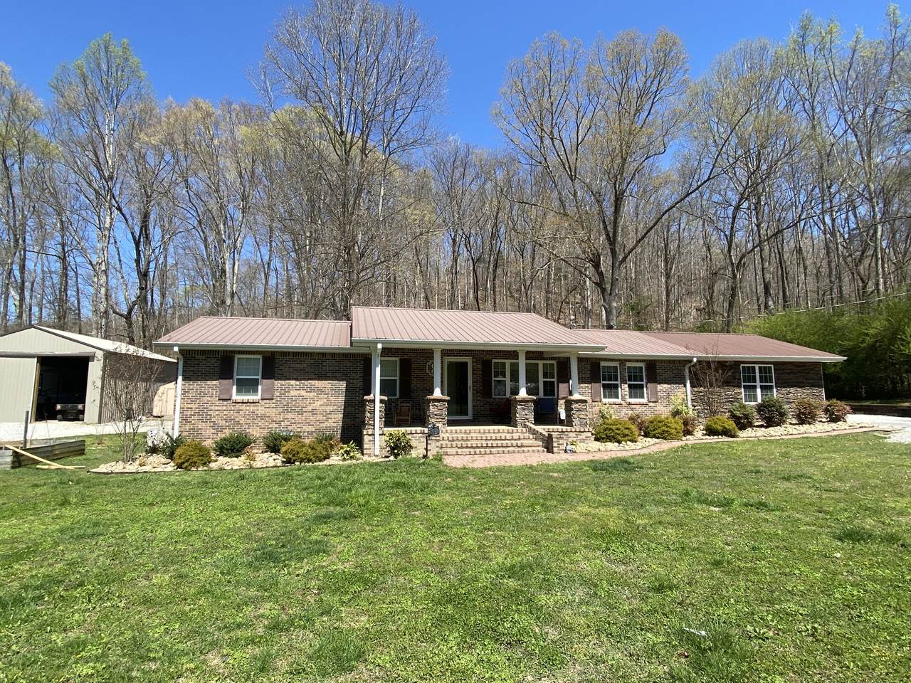 407 Bear Hollow Rd - Photo 1