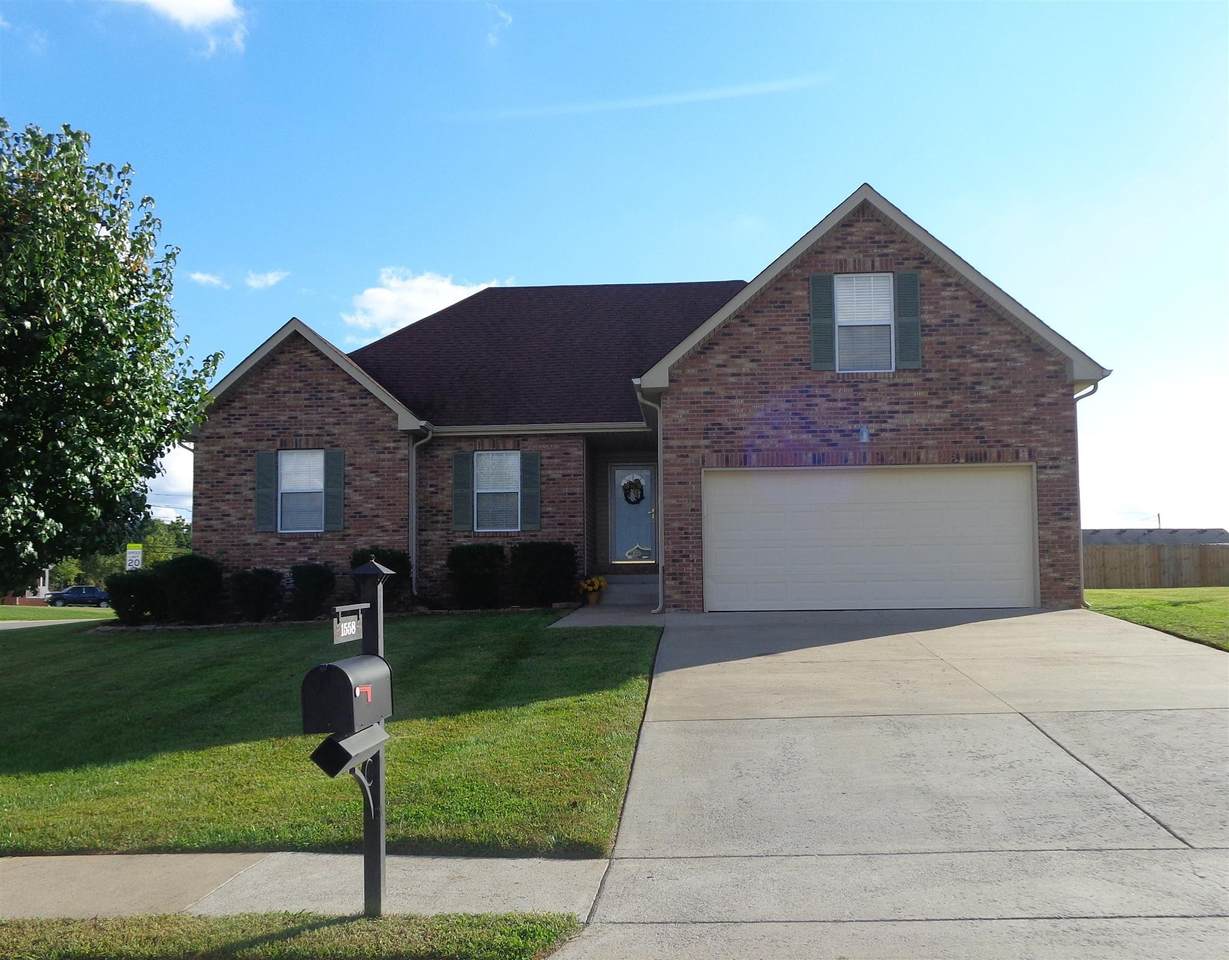 1558 Autumn Dr - Photo 1
