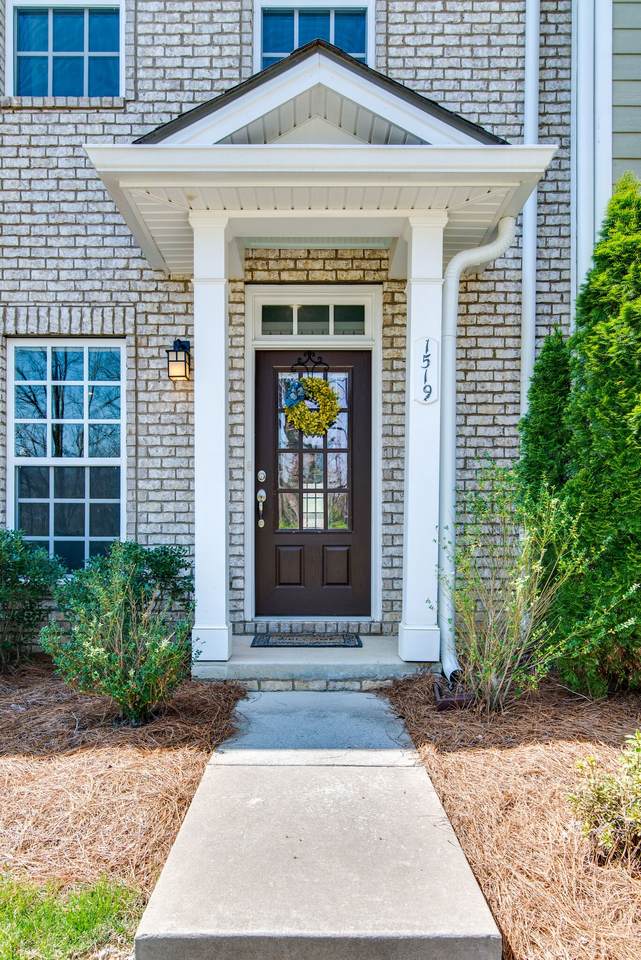 1519 Winding Creek Dr - Photo 1