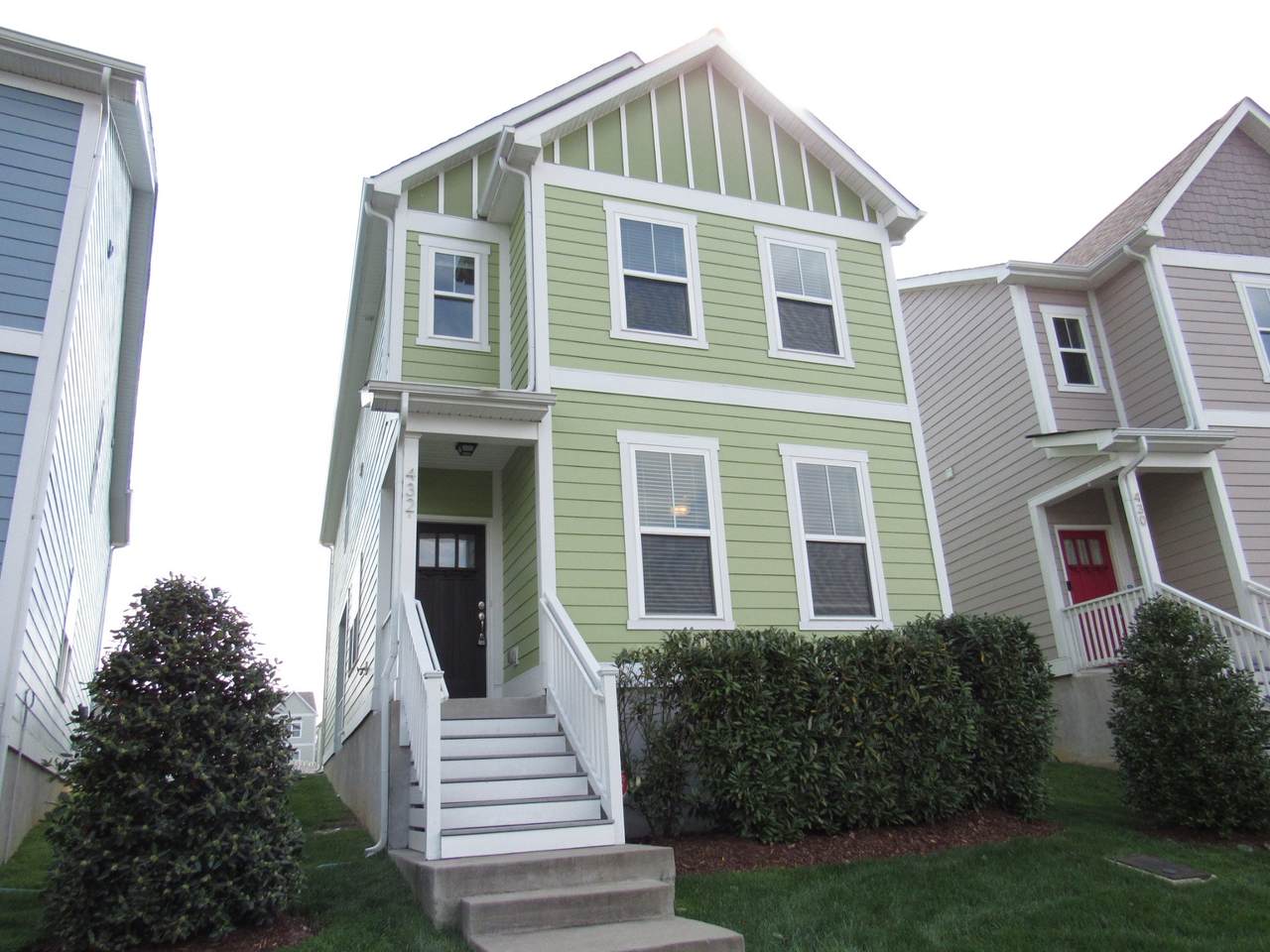 432 Elegance Way - Photo 1