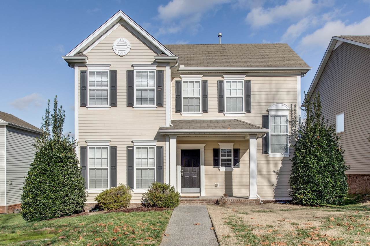 1524 Liberty Pike - Photo 1