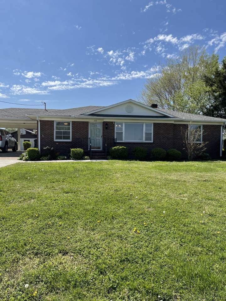 606 2nd Ave - Photo 1