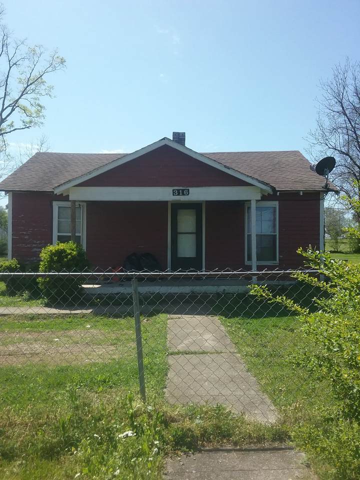 316 Hobbs Ave - Photo 1