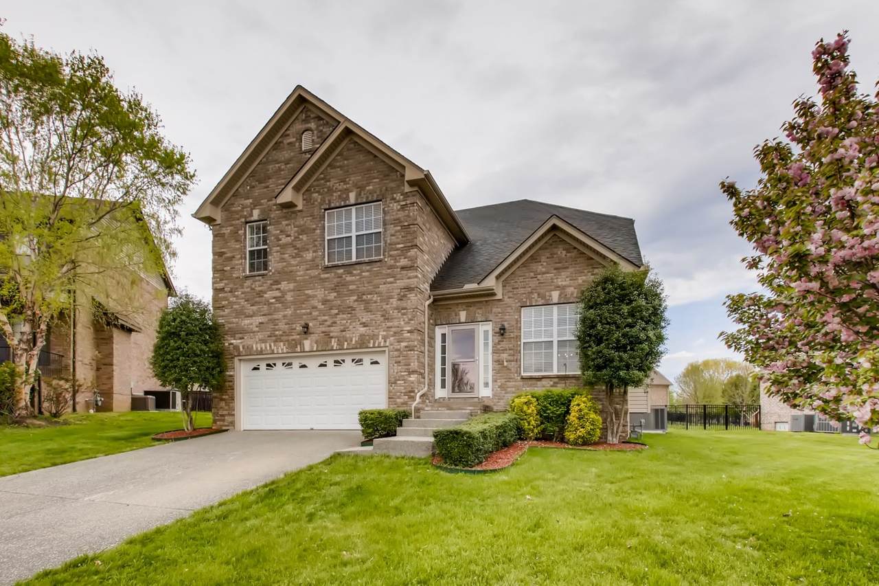 102 Porter Ct - Photo 1