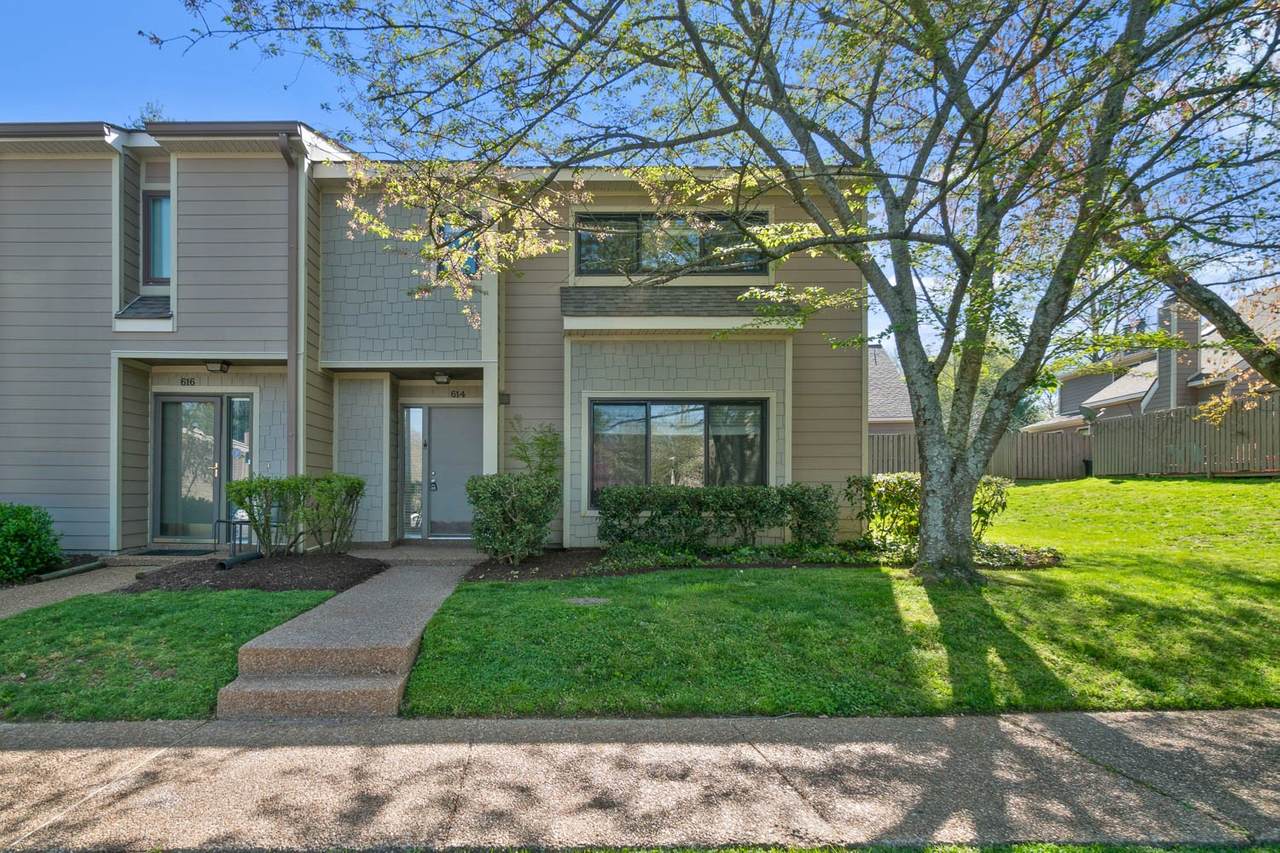 614 Barlin Dr - Photo 1