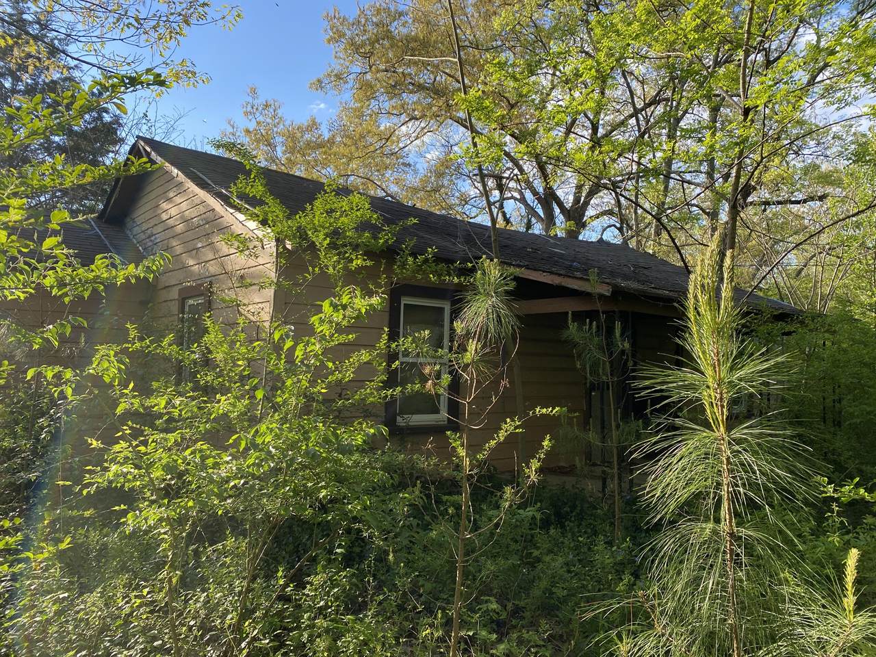 209 Garrett Ave - Photo 1