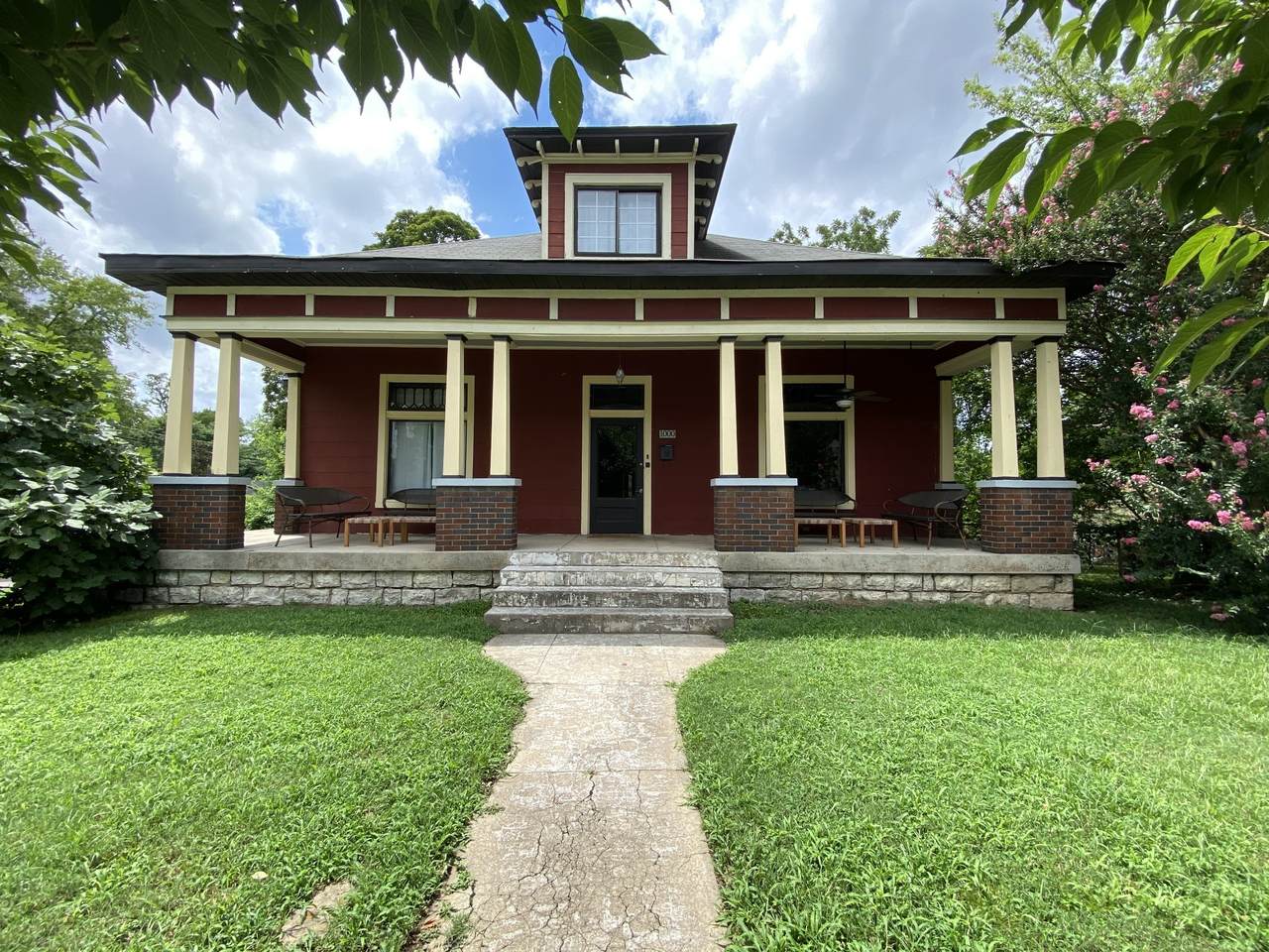 1000 Stainback Ave - Photo 1