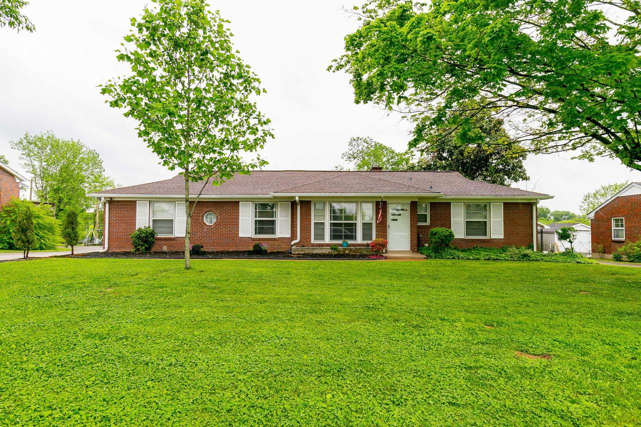 2153 Brookview Dr - Photo 1
