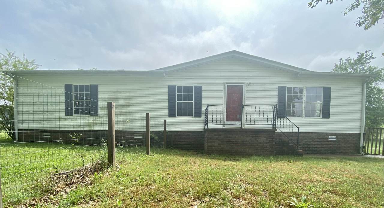 1933 Crescent View Rd. - Photo 1