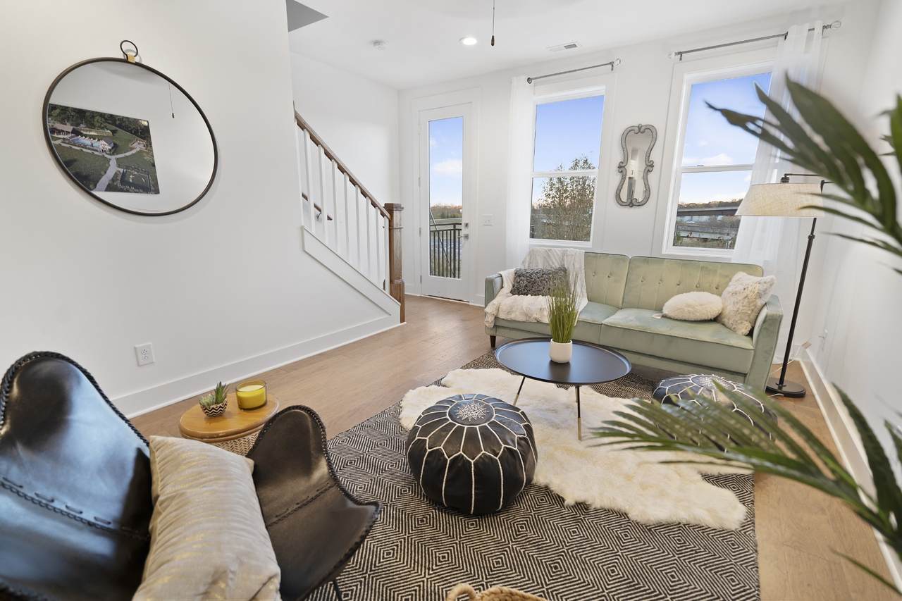 716 Inspiration Blvd - Photo 1