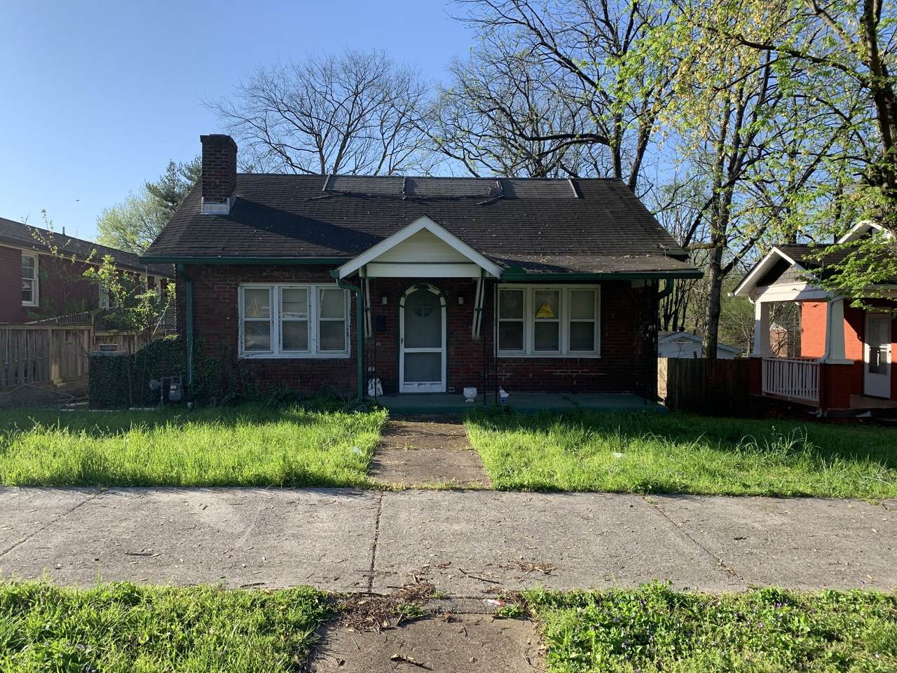 804 Shelby Ave - Photo 1