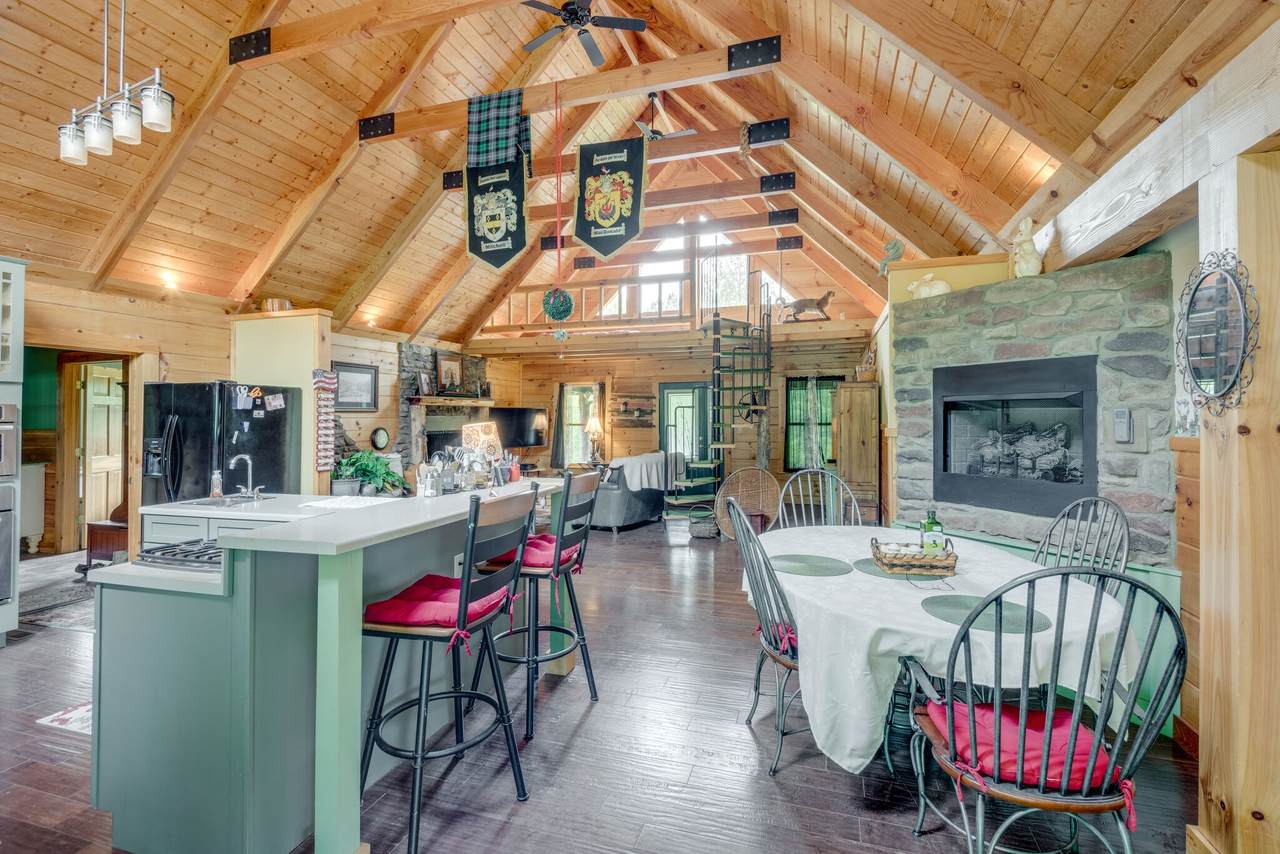 1833 Deer Creek Rd - Photo 1