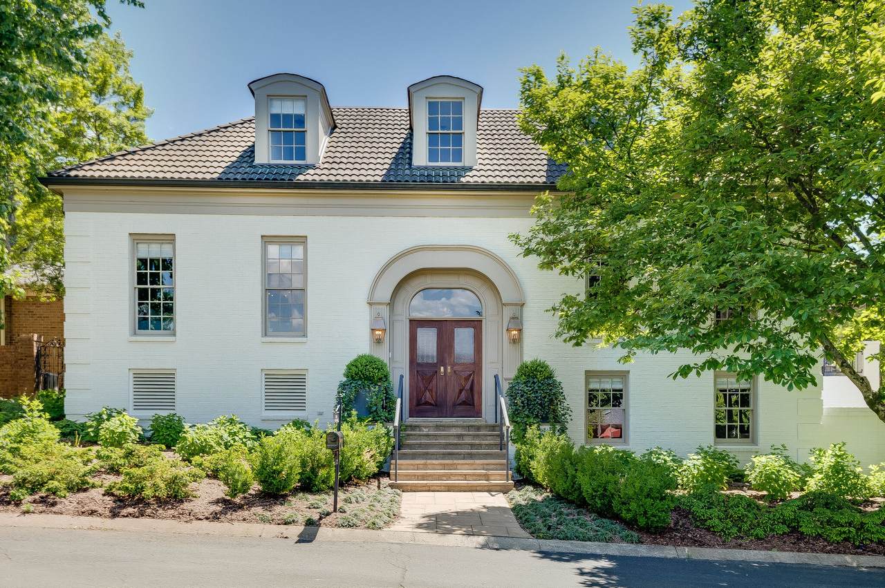 107 Adams Park - Photo 1