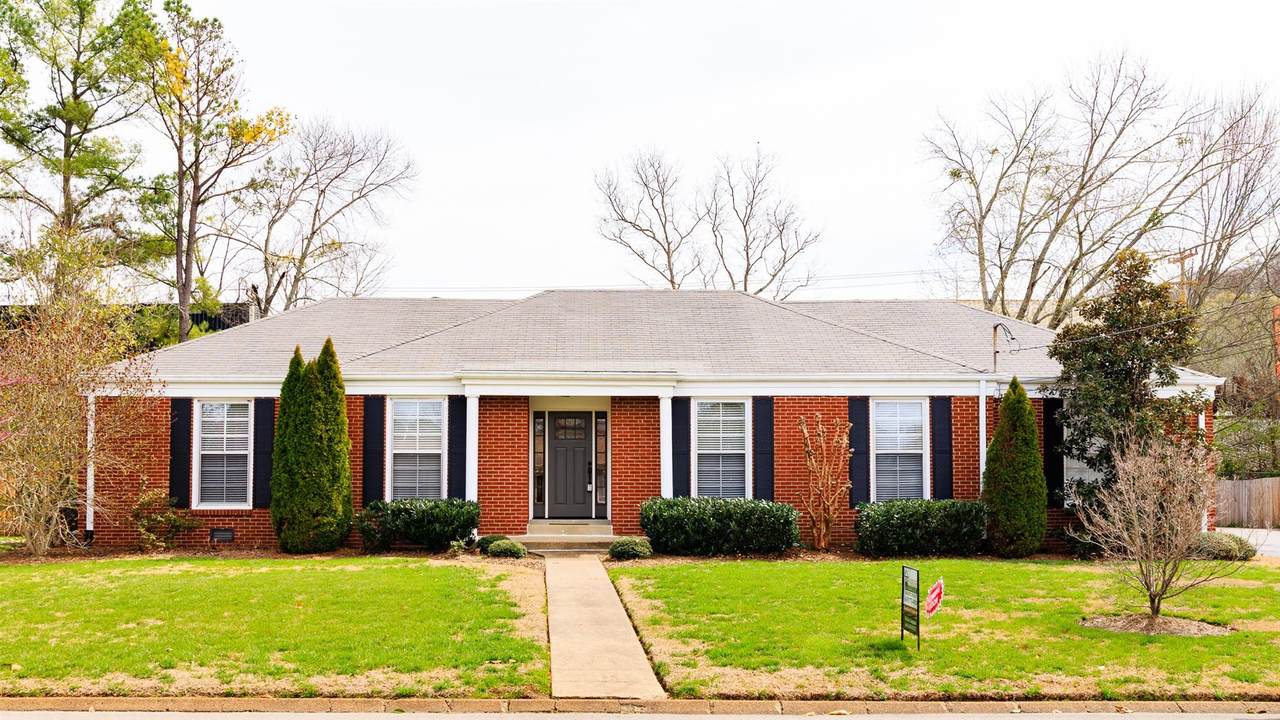 952 Percy Warner Blvd - Photo 1
