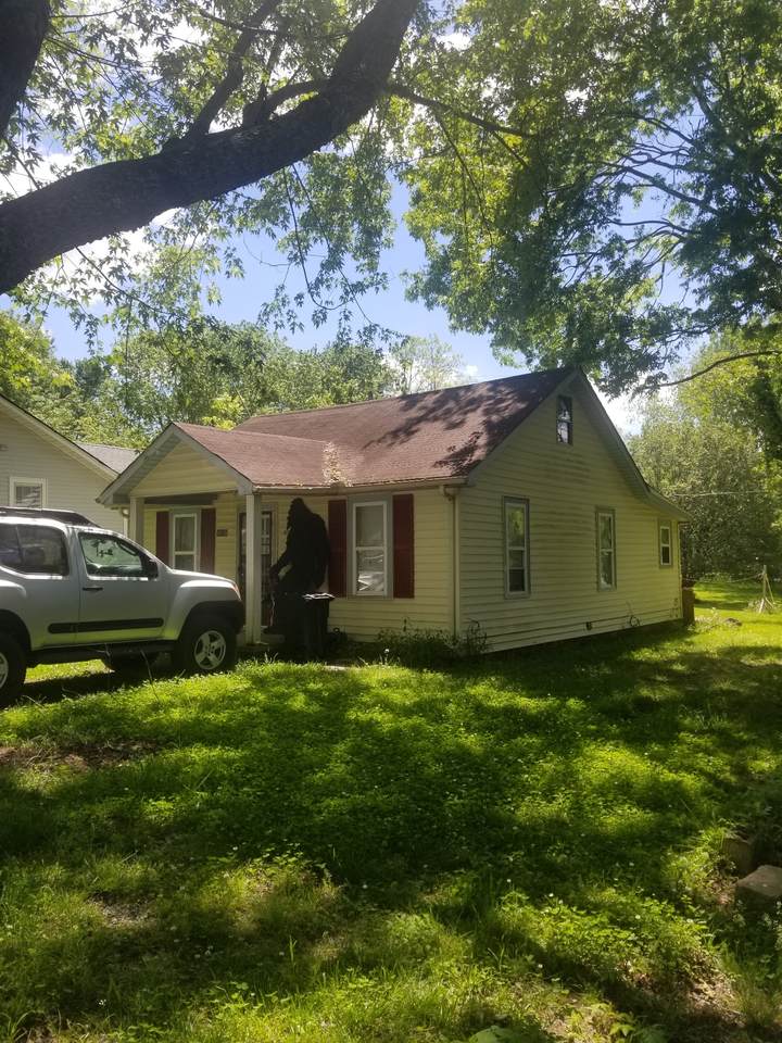 4019 Moreland Cir - Photo 1