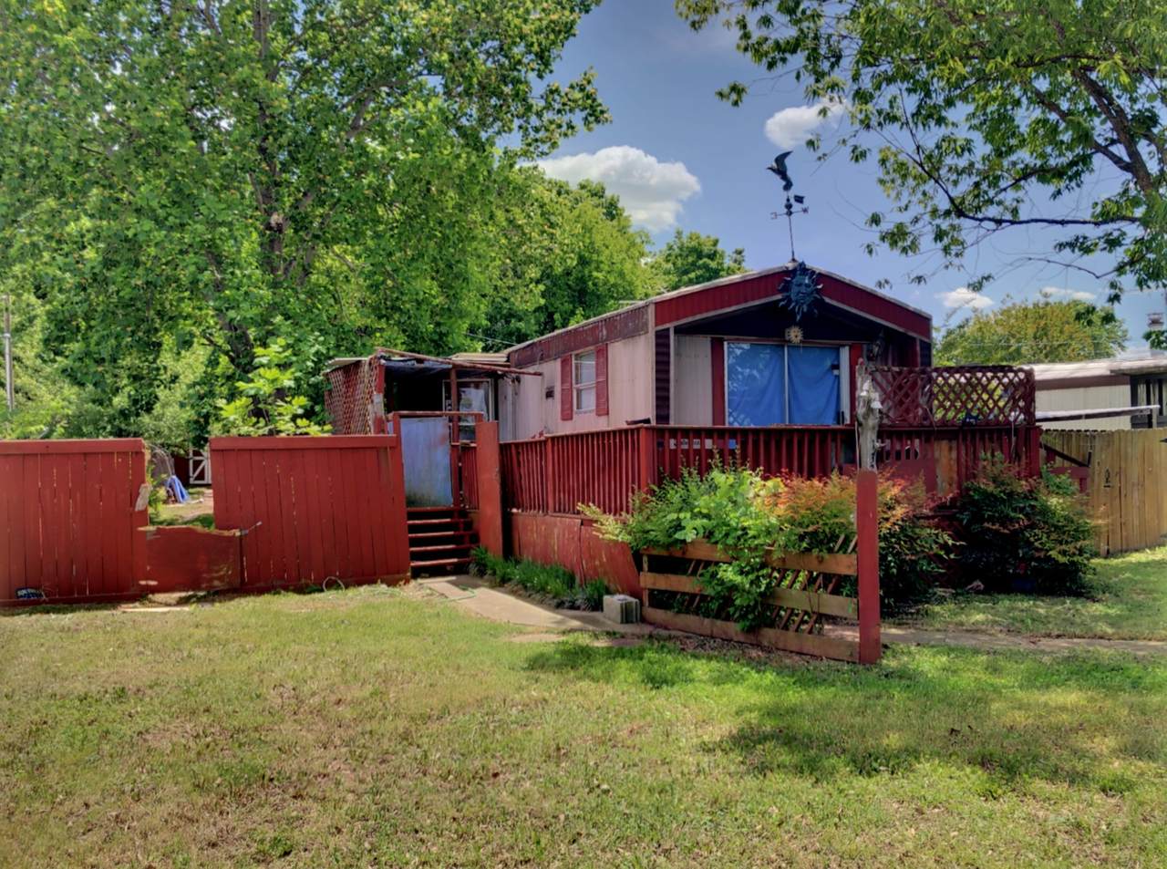 132 Plantation Dr - Photo 1