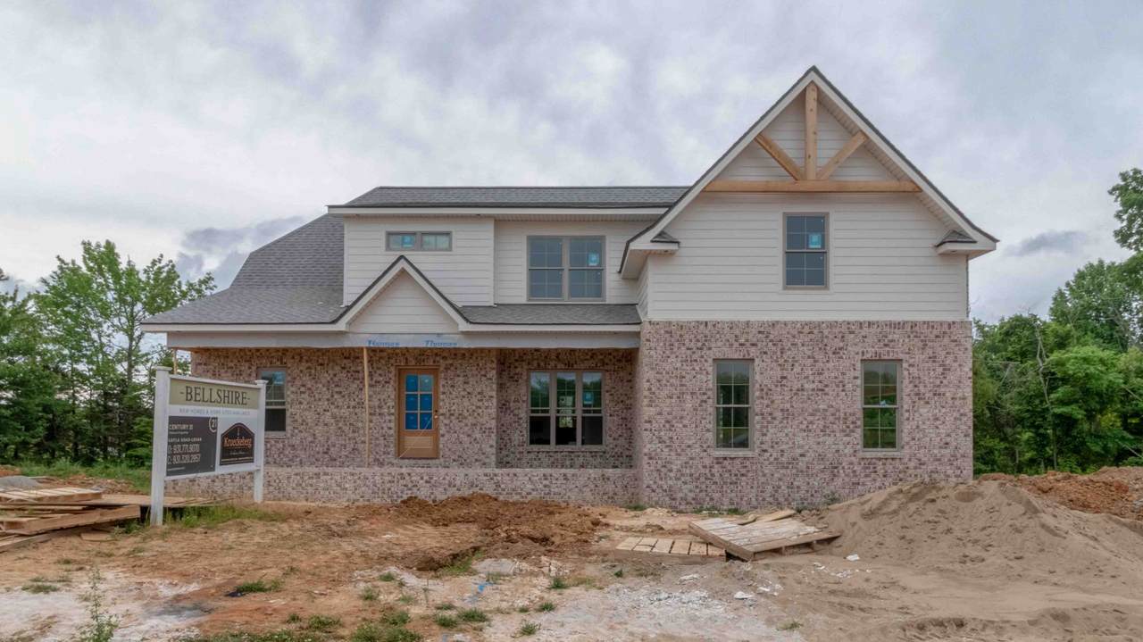 340 Ellington Dr - Photo 1