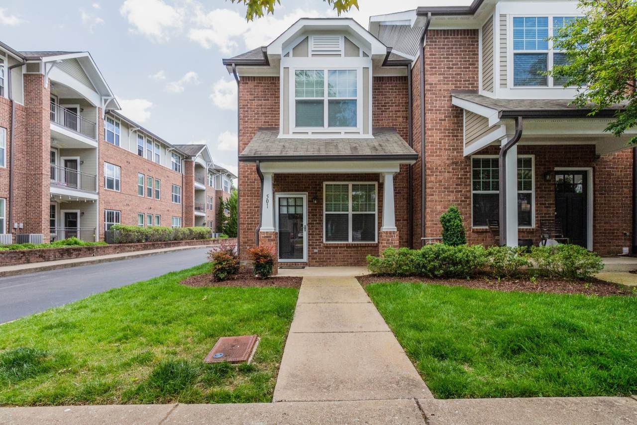 2310 Elliott Ave - Photo 1