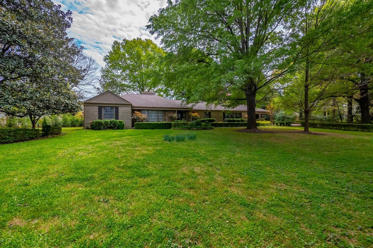 101 East Hills Terrace - Photo 1