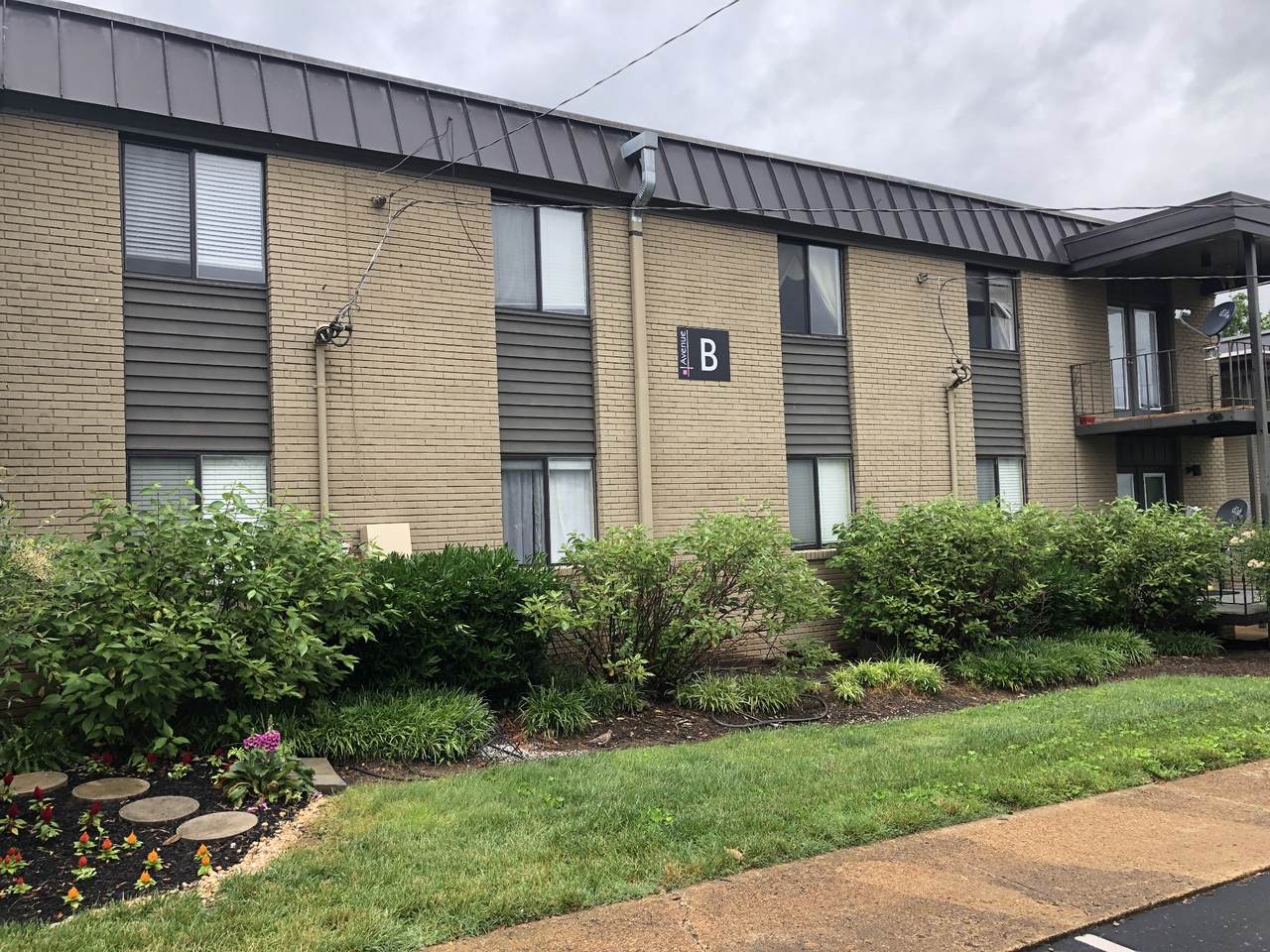 6680 Charlotte Pike - Photo 1