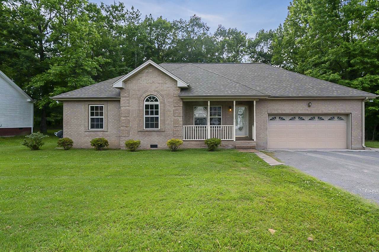 1048 Sassafras Ln - Photo 1