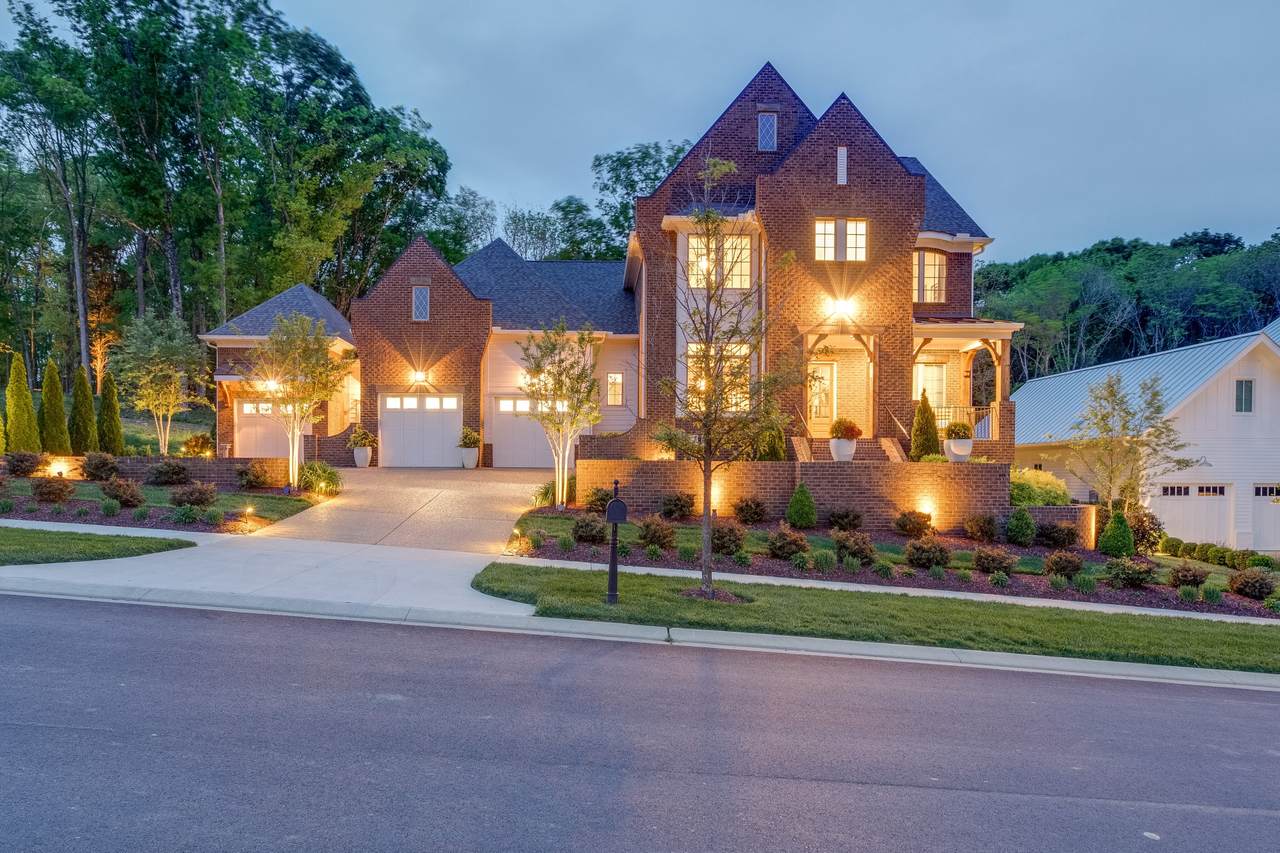8642 Belladonna Dr - Photo 1