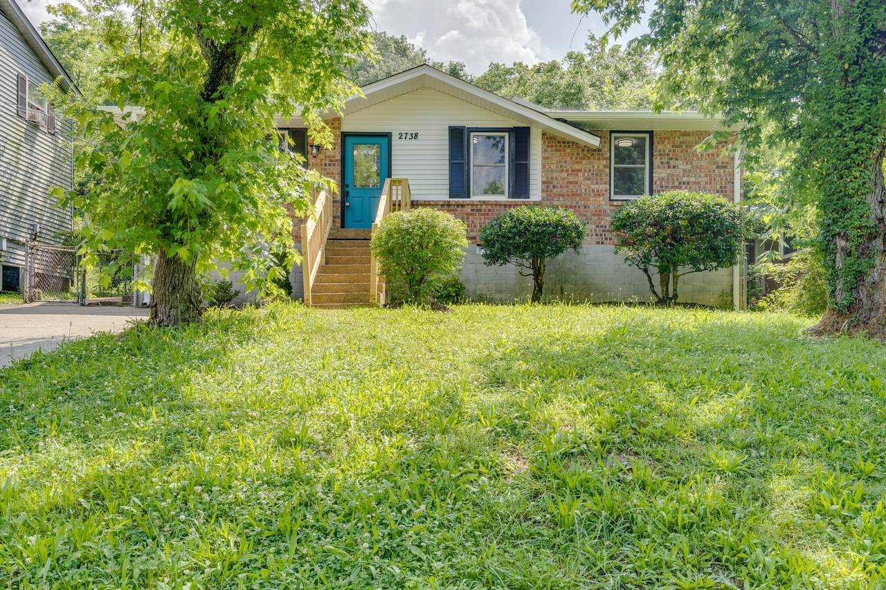 2738 Combs Dr - Photo 1