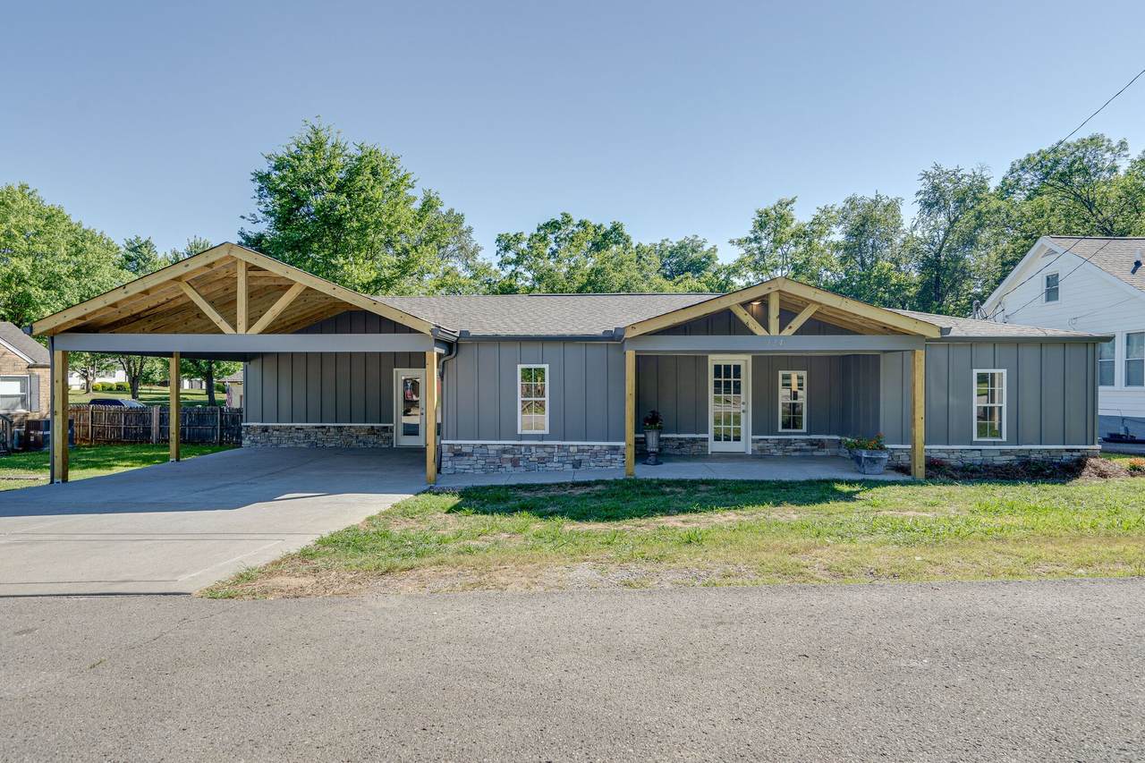 124 Becker Ave - Photo 1