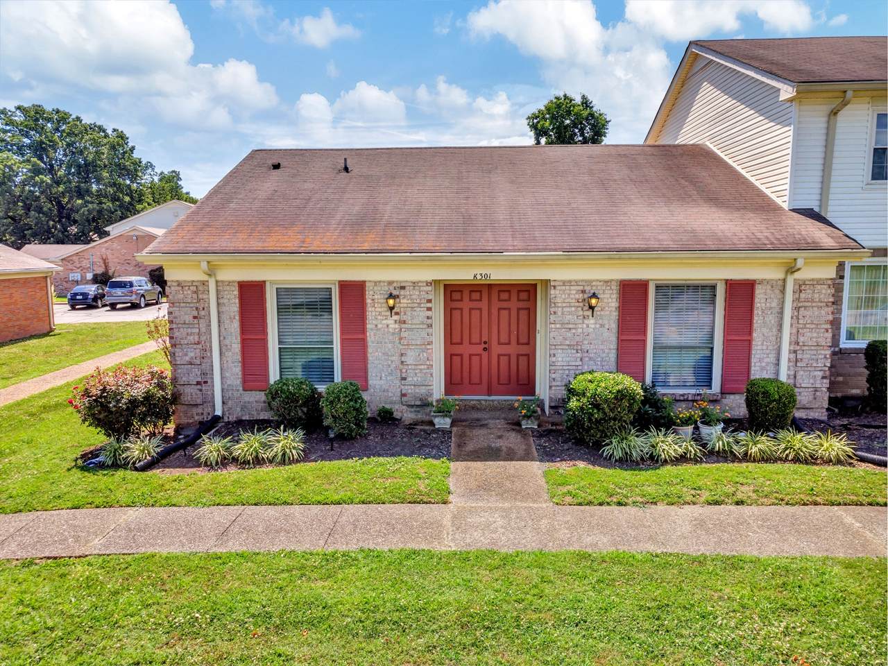 8300 Sawyer Brown Rd - Photo 1