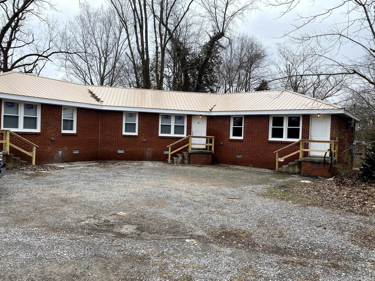 423 Britton Springs Road B - Photo 1