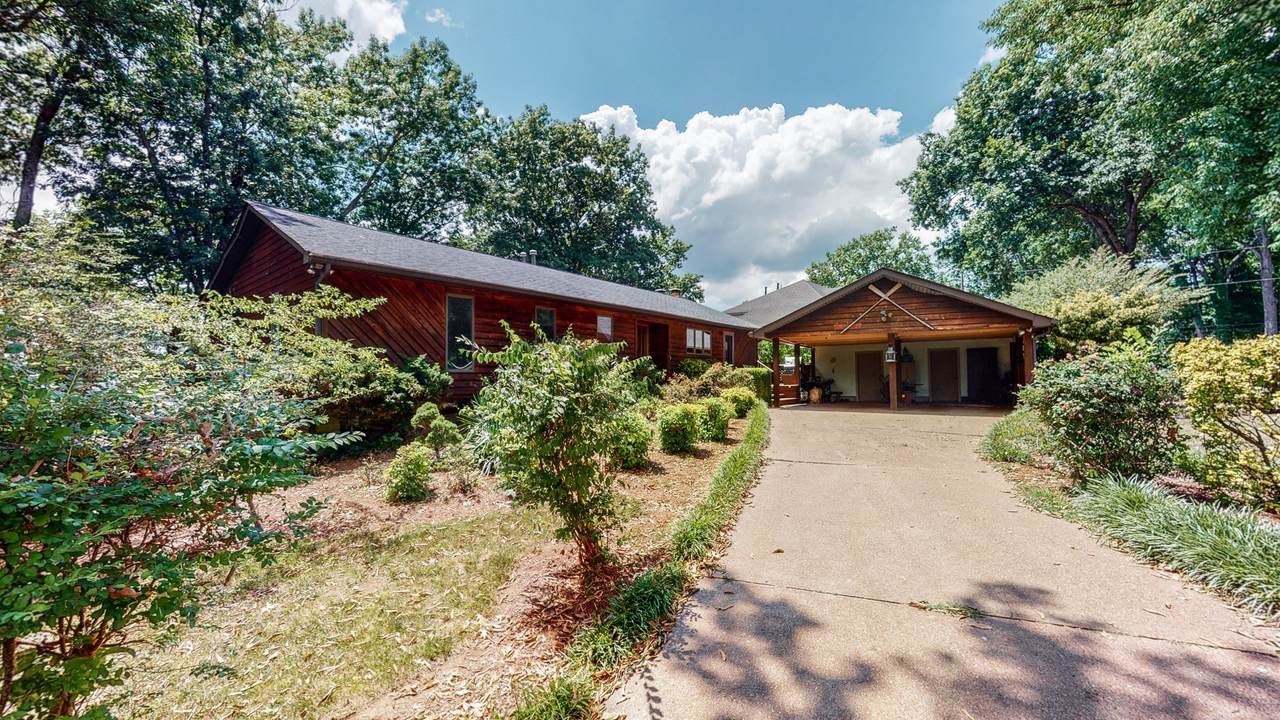 166 Cherokee Rd - Photo 1