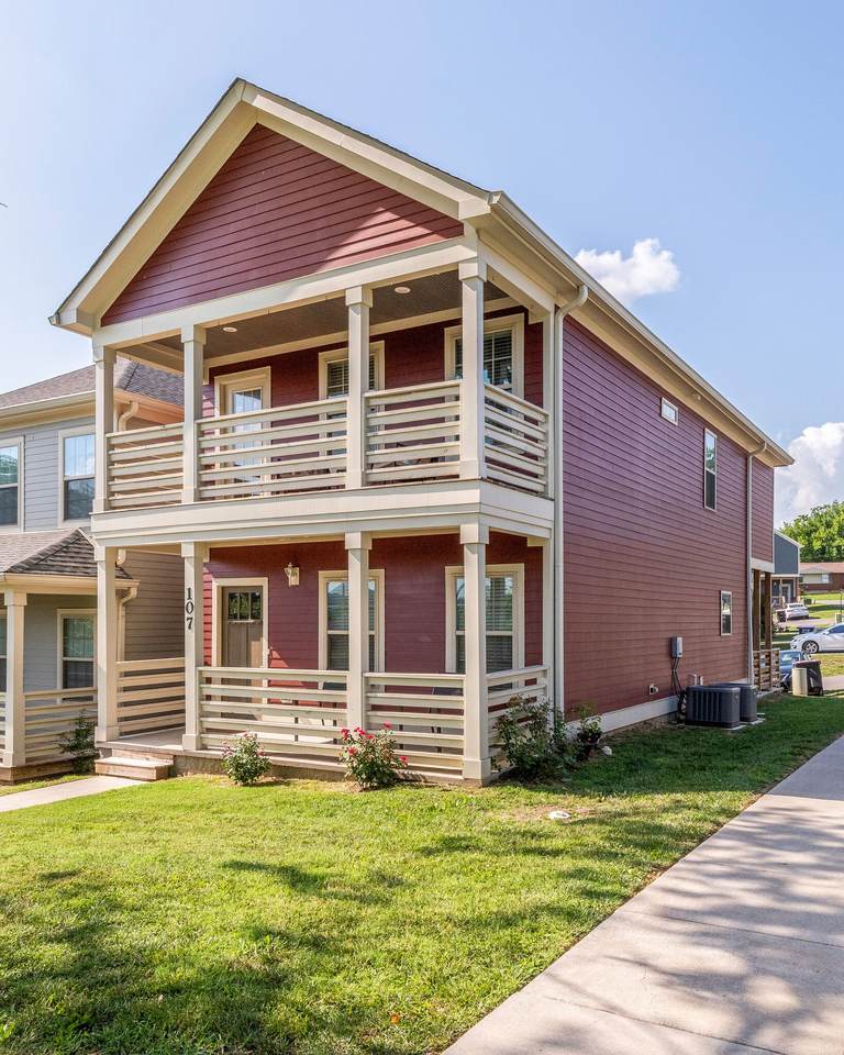 107 Olive Row - Photo 1