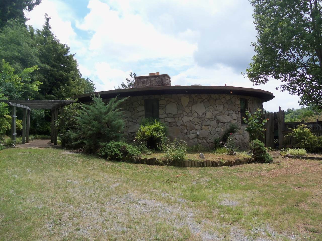 4904 Old Shelbyville Hwy - Photo 1