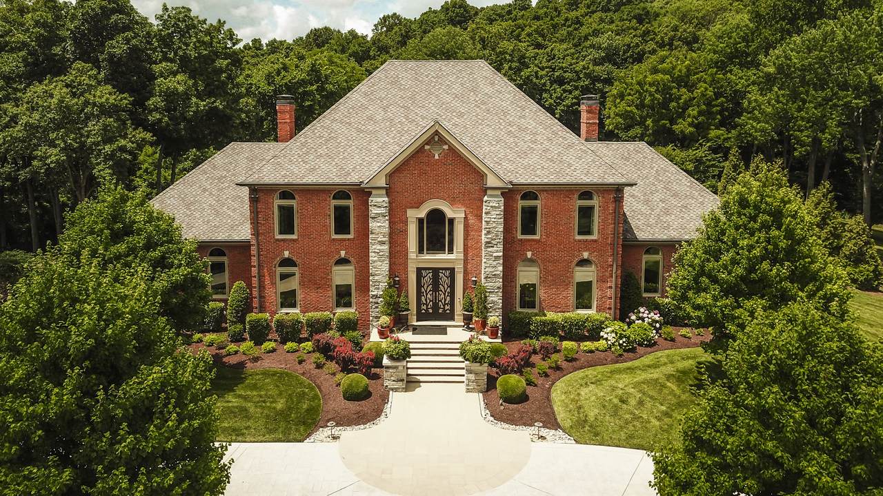 150 Oak Hill Ct - Photo 1