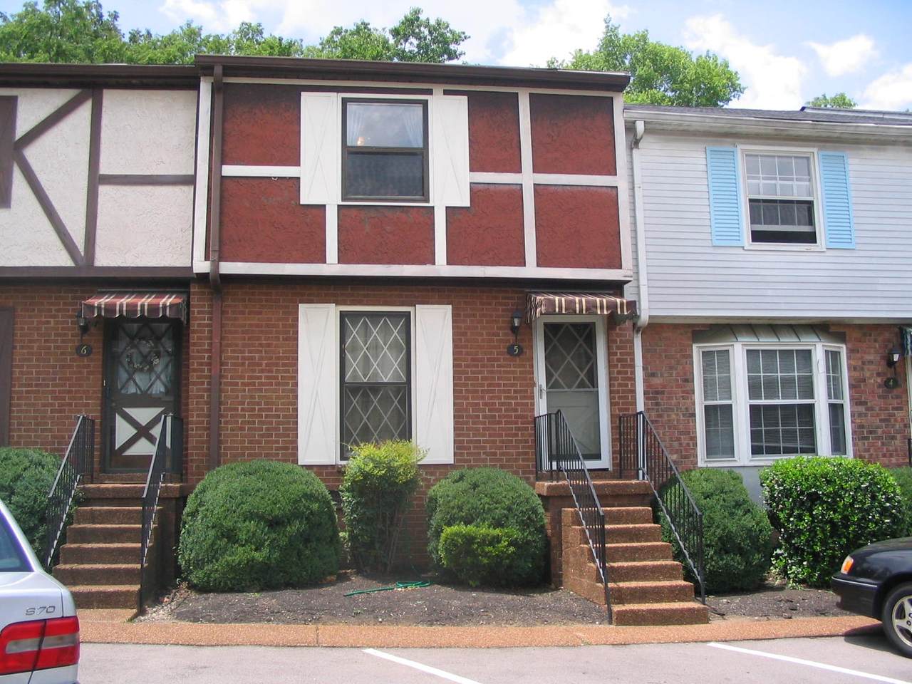 2121 Acklen Ave - Photo 1