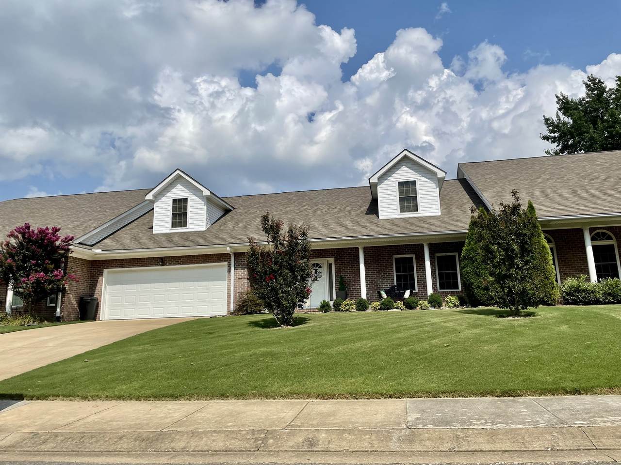 1644 Fairway Dr - Photo 1
