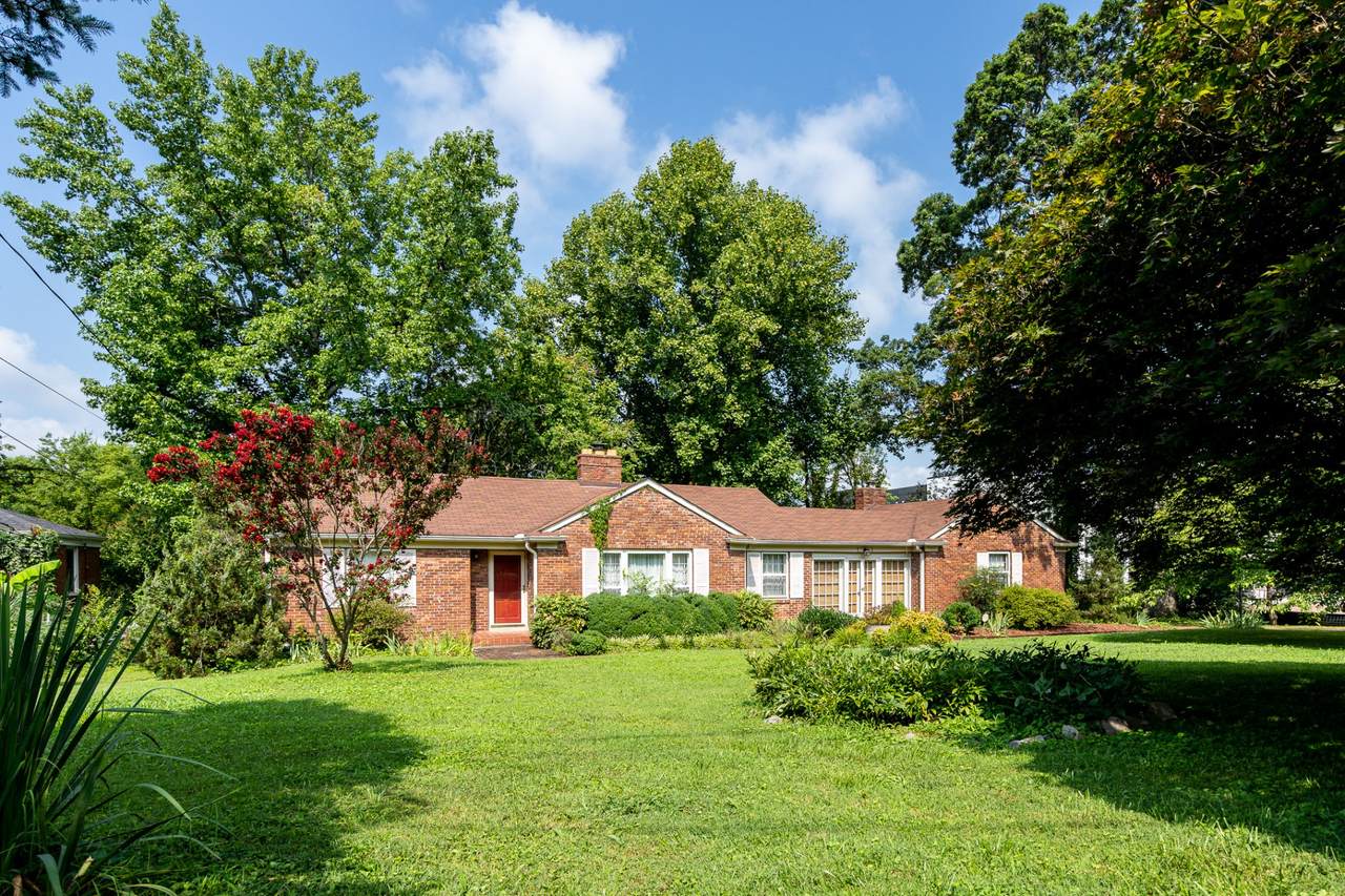 200 Blue Hills Dr - Photo 1