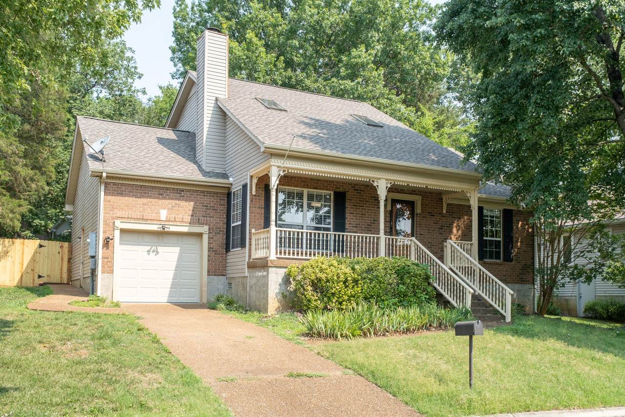 128 Buckingham Ct - Photo 1
