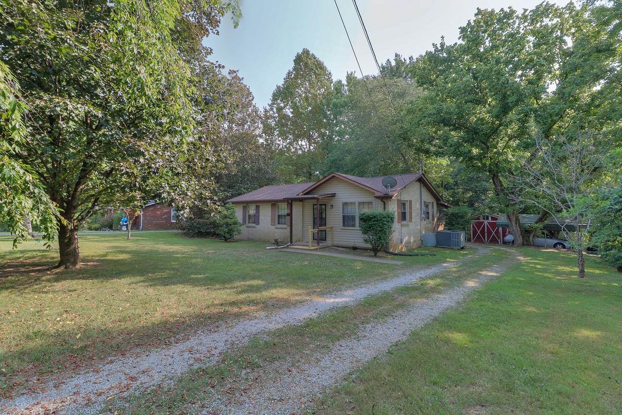 100 Magnolia Ln - Photo 1